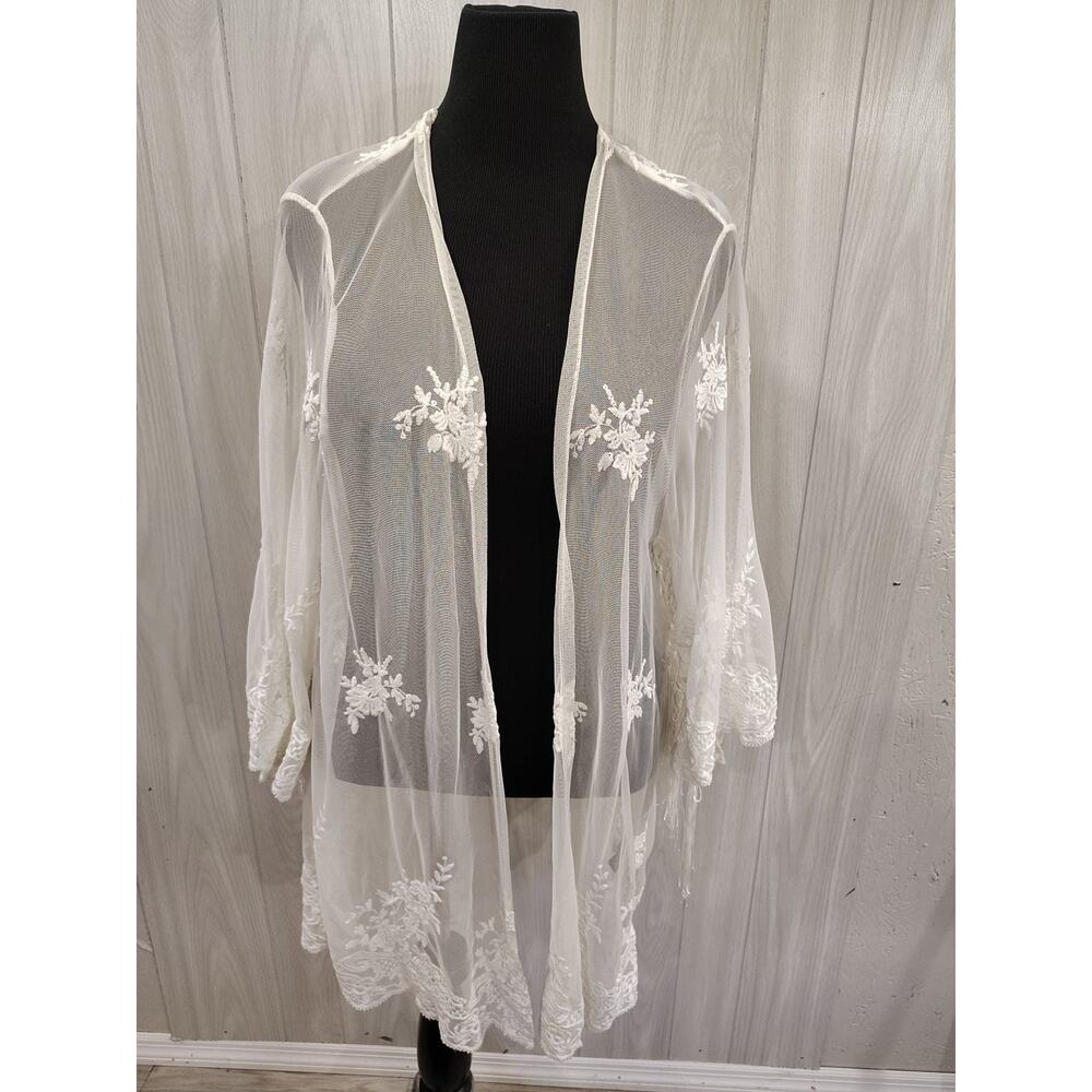 Women's Torrid White Cottage Peasant Fairy Open Cardigan Shawl SZ 1/2 Plus Gypsy